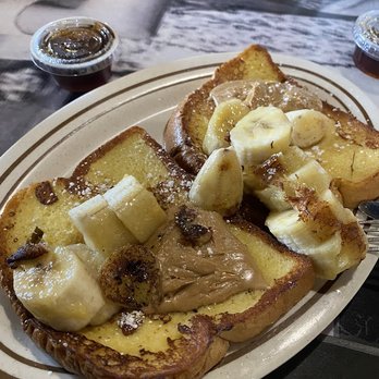 Mattie's Diner - Hunka Hunka Burnin' Toast - Diners Near Me - Charlotte, North Carolina Mattie's Diner - Hunka Hunka Burnin' Toast - Diners Near Me - Charlotte, North Carolina