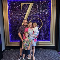 Zubrick Magic Theatre - A fun family night at Zubrick magic Show !