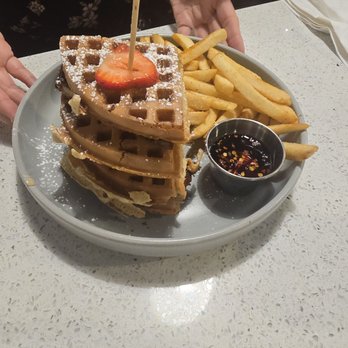 Casa Luna Brunch & Bar - Chicken and waffles - Breakfast & Brunch Near Me - Covina, California Casa Luna Brunch & Bar - Chicken and waffles - Breakfast & Brunch Near Me - Covina, California