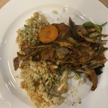Maracas - Stewed Chicken with Rice - Caribbean Near Me - Toronto, Ontario