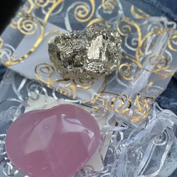 Magickal Earth - Pyrite & Rose Quartz heart - Spiritual Shop Near Me - Enumclaw, Washington