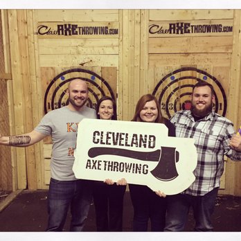 Cleveland Axe Throwing - Axe Throwing Near Me - Valley View, Ohio