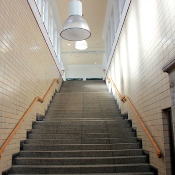 U-Bahnhof Saarlandstraße - Hier geht es hoch - Metro Stations Near Me - Hamburg, HH U-Bahnhof Saarlandstraße - Hier geht es hoch - Metro Stations Near Me - Hamburg, HH