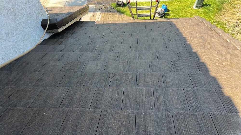 Slide of Hire Mikey's