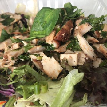 Bowlzeye - Thai salad with extra chicken. - Asian Fusion Near Me - Clovis, California Bowlzeye - Thai salad with extra chicken. - Asian Fusion Near Me - Clovis, California