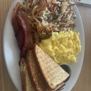Fort Jesse Cafe - Grandpa's Breakfast - Breakfast & Brunch Near Me - Normal, Illinois