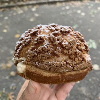 Bibble & Sip - Earl grey cream puff - Coffee & Tea Near Me - New York, New York Bibble & Sip - Earl grey cream puff - Coffee & Tea Near Me - New York, New York