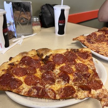 Tonti's Pizza