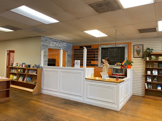 Cream Northwest by null