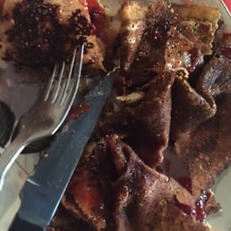 Burnt crepe avec confiture de fraise.
