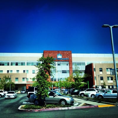 Kaiser Permanente Roseville Medical Center by null