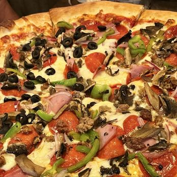 Blanco River Pizza Co - Pizza Near Me - Blanco, Texas