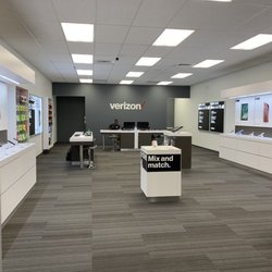 Verizon - New Verizon location in Perrysburg, OHIO on Fremont Pike across from Walmart in the Kohl's out-lot!