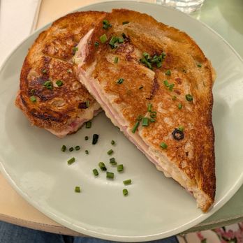 La Parisienne - Croque Monsieur - Cafes Near Me - New York, New York