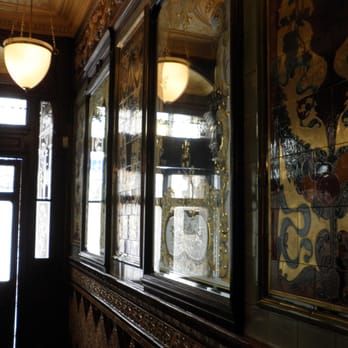 Princess Louise - the lovely tiles & glass throughout - Pubs Near Me - London, XGL Princess Louise - the lovely tiles & glass throughout - Pubs Near Me - London, XGL
