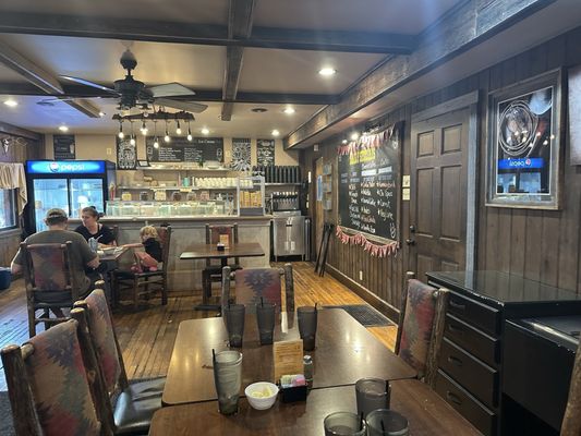Braddock's Restaurant and Tavern by null