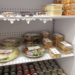 Meal Prep Ottawa - Salads and desserts