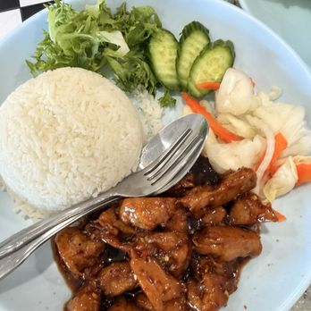 Thien Tam Vegetarian Restaurant - 22. Com Ga Xao Xa Ot - Vegetarian Near Me - El Monte, California Thien Tam Vegetarian Restaurant - 22. Com Ga Xao Xa Ot - Vegetarian Near Me - El Monte, California