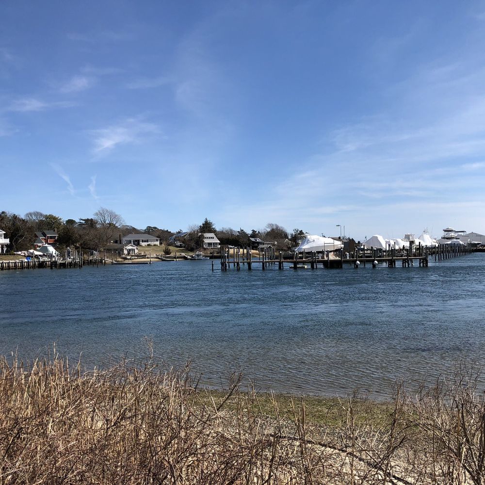 Cowfish - New American Near Me - Hampton Bays, New York Cowfish - New American Near Me - Hampton Bays, New York