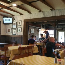 PECAN GROVE CAFE - The waitress is super friendly. Her helper is also a gracious hostess.