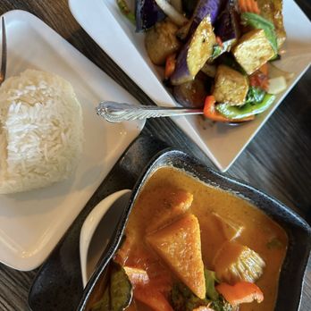 May Thai Kitchen - Thai Near Me - Alameda, California May Thai Kitchen - Thai Near Me - Alameda, California