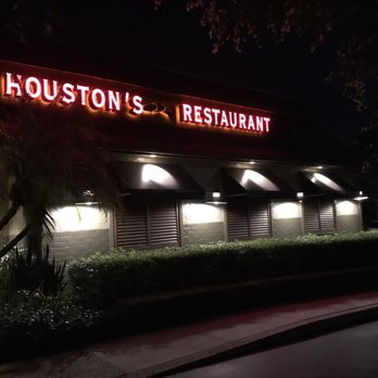 Houston's Restaurant - American Near Me - Pompano Beach, Florida Houston's Restaurant - American Near Me - Pompano Beach, Florida