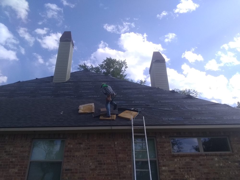 Slide of El Sol Roofing