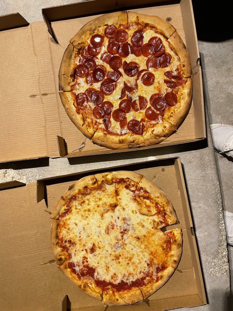 The Whistle Stop and Stone Oven Pizzeria