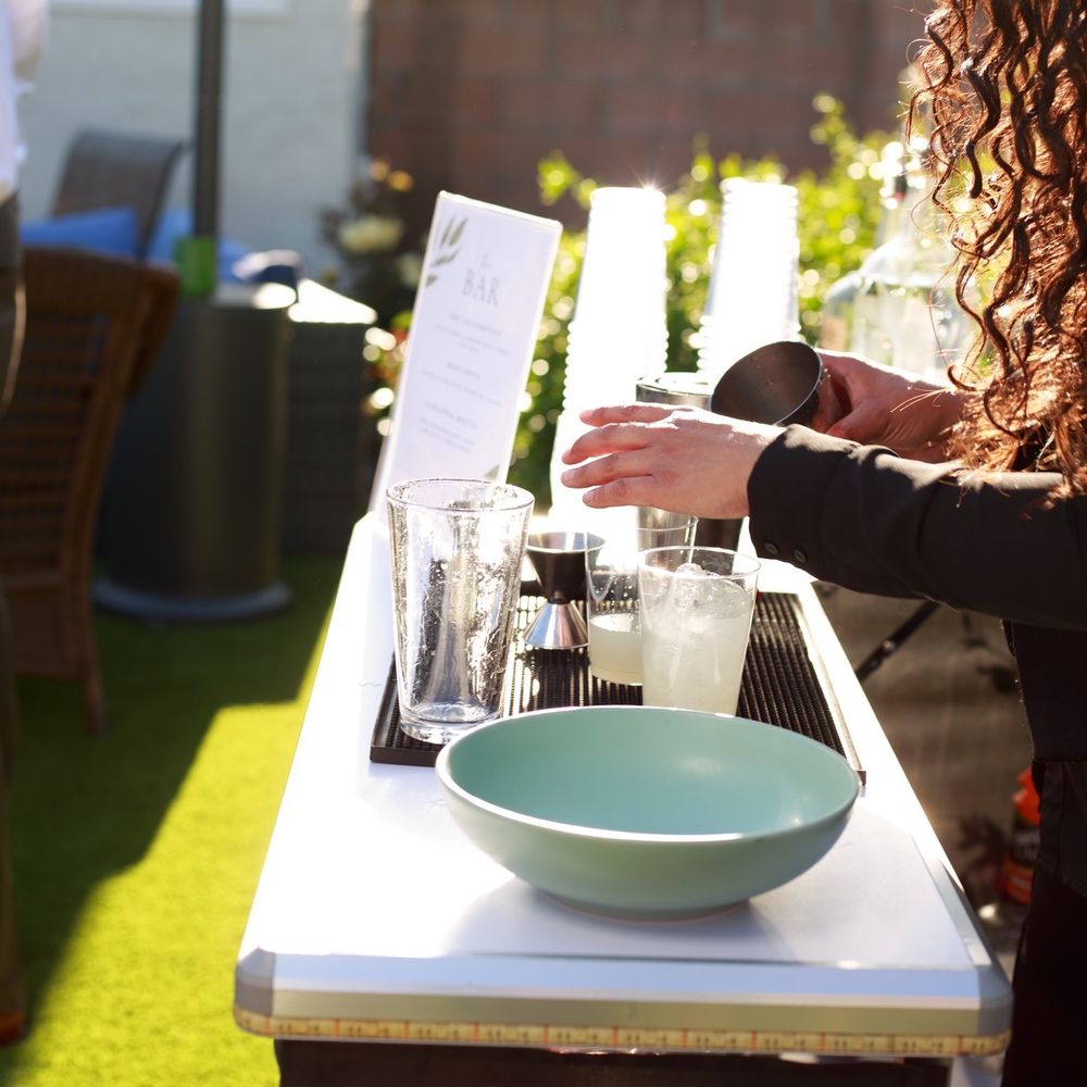 Firefly Bartending - Mixing drinks - Bartenders Near Me