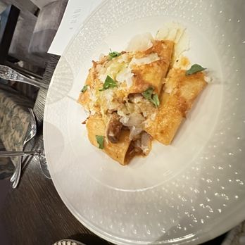 Willow - Italian Near Me - Sacramento, California Willow - Italian Near Me - Sacramento, California