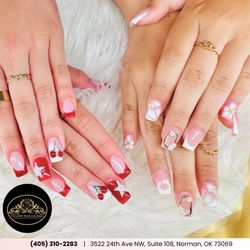 KS Luxe Nails & Bar - Your nails deserve to shine!  Get designs that express your personality.