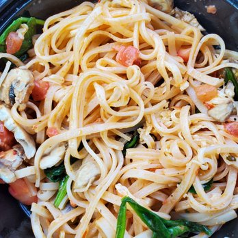 Noodles and Company - Penne Rosa sub w/ rice noodles - Salad Near Me - Columbia, Maryland Noodles and Company - Penne Rosa sub w/ rice noodles - Salad Near Me - Columbia, Maryland