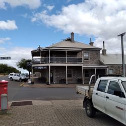 The Commercial Hotel - Outside
