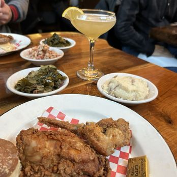 Libby’s Southern Comfort - Fried chicken, collard greens, & garlic mashed potatoes ~ it's the bee's knees! And that is the drink....simply amazing!! - Southern Near Me - Covington, Kentucky Libby’s Southern Comfort - Fried chicken, collard greens, & garlic mashed potatoes ~ it's the bee's knees! And that is the drink....simply amazing!! - Southern Near Me - Covington, Kentucky