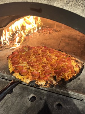 Hugo's Pizza by null