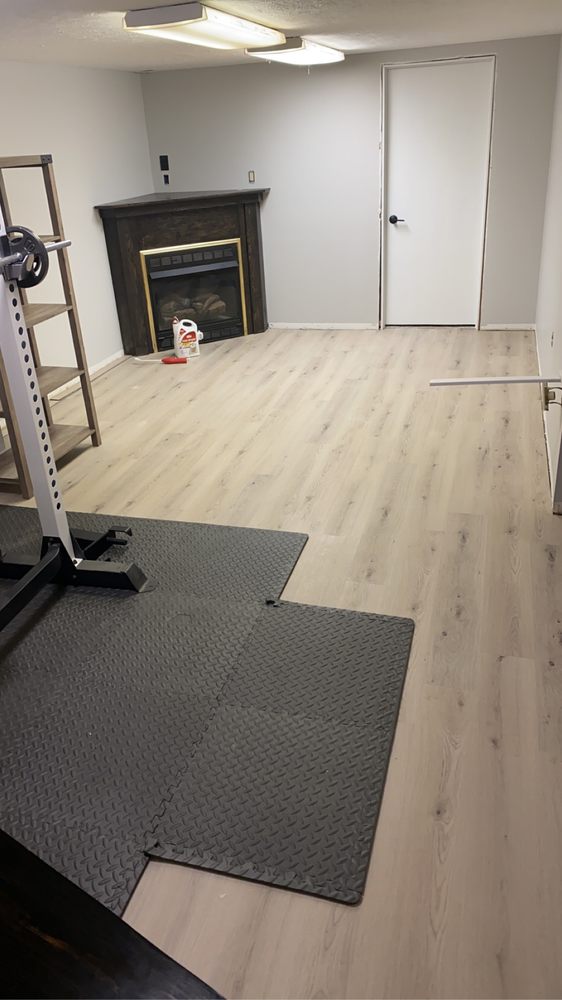 VAN WINKLE FLOORING Updated April 2024 Council Bluffs, Iowa