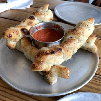 Sidewall Pizza - Super delicious bread sticks!! - Pizza Near Me - Greenville, South Carolina