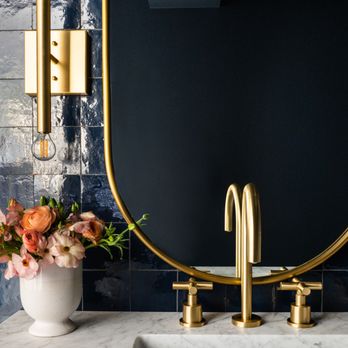 Remont Construction - a bathroom sink with a mirror above it - General Contractors Near Me - Bellevue, Washington Remont Construction - a bathroom sink with a mirror above it - General Contractors Near Me - Bellevue, Washington