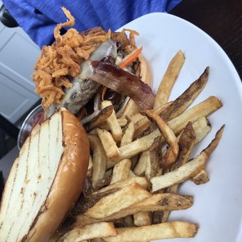 Local On North - Duluth - Burger - New American Near Me - Duluth, Georgia