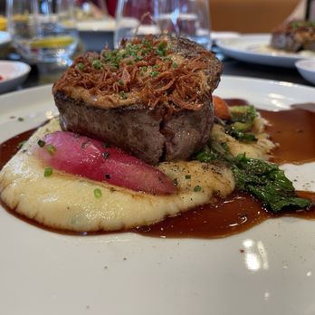 Treadwell - Beef Tenderloin, Truffle Potato Purée - Canadian (New) Near Me - Niagara-on-the-Lake, Ontario Treadwell - Beef Tenderloin, Truffle Potato Purée - Canadian (New) Near Me - Niagara-on-the-Lake, Ontario