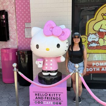 Hello Kitty And Friends Cafe - Hello Kitty and Friends Cafe - Themed Cafes Near Me - Universal City, California Hello Kitty And Friends Cafe - Hello Kitty and Friends Cafe - Themed Cafes Near Me - Universal City, California