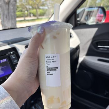 One Zo Boba - Duluth - Jasmine Green Milk Tea, large, less egg pudding, less ice, regular sugar. - Bubble Tea Near Me - Duluth, Georgia