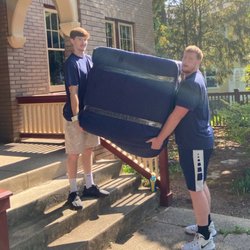 Gullivers Movers - We take great care and pride with your belongings and make sure everything is wrapped and protected.