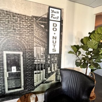 Frost Coffee And Tea - Lounge - Coffee & Tea Near Me - Lee's Summit, Missouri