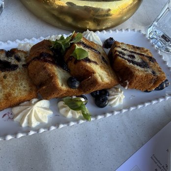 Chéri Rooftop - Grilled blueberry bread. - Lounges Near Me - Las Vegas, Nevada Chéri Rooftop - Grilled blueberry bread. - Lounges Near Me - Las Vegas, Nevada