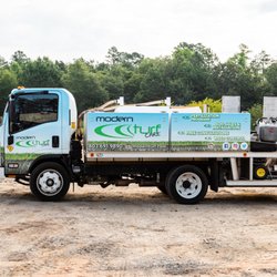 Modern Turf - Columbia - Our lawn care experts know how to keep your lawn in great shape with weed treatments and pest control.