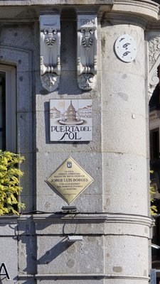 Puerta del Sol by null