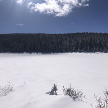 Brainard Lake Recreation Area - First lake on snowshoe trail - Hiking Near Me Brainard Lake Recreation Area - First lake on snowshoe trail - Hiking Near Me
