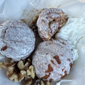 YummY's Funnel Cake Truck - Yummy rolls - Food Trucks Near Me - Austell, Georgia YummY's Funnel Cake Truck - Yummy rolls - Food Trucks Near Me - Austell, Georgia