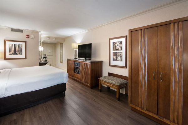 Eden Resort & Suites by null